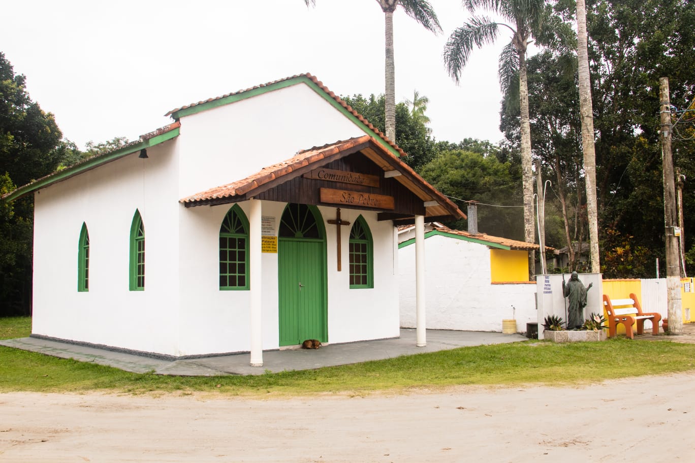 Capela da Comunidade São Pedro na Vila de Pedrinhas